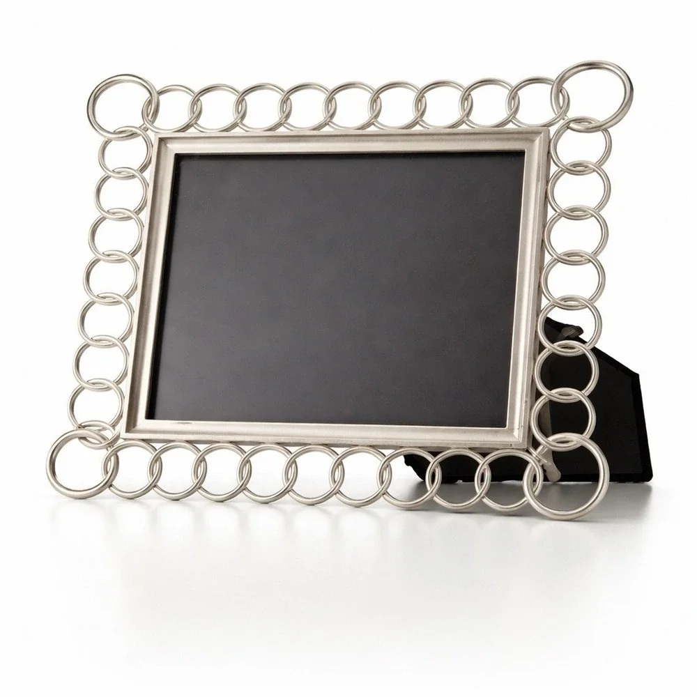 Modern Silver Ring‎ Link Frame 4x6 Metal Circle Border Contemporary Tabletop